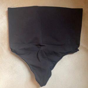 FITS EVERYBODY HIGH WAISTED THONG - never worn